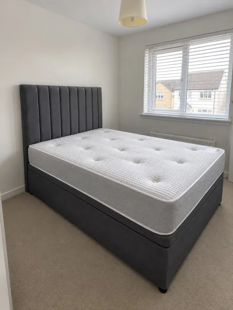 Modern Grey Vertical Channel Divan Bed