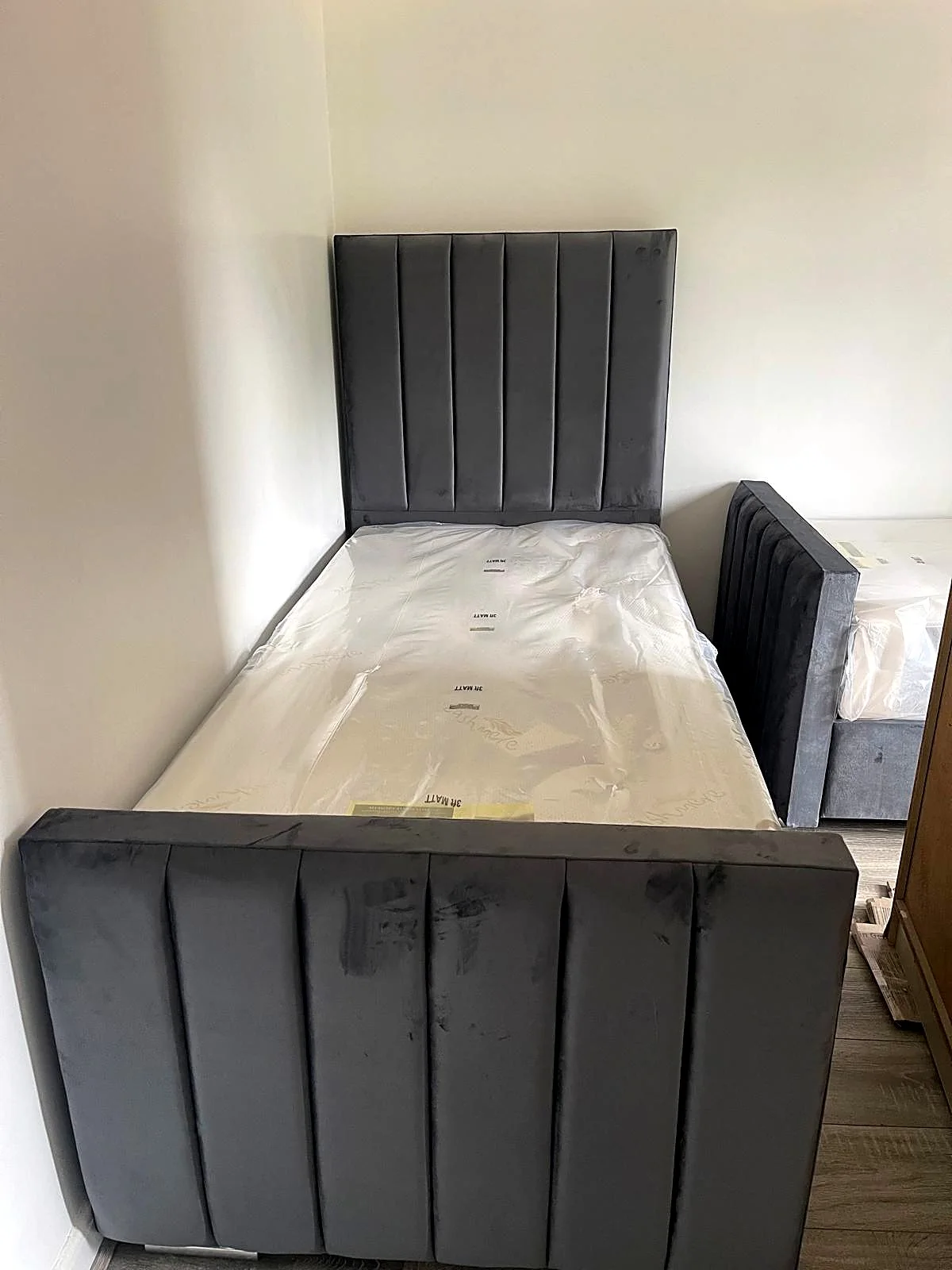 Ottoman Bed (With Footboard) in Grey